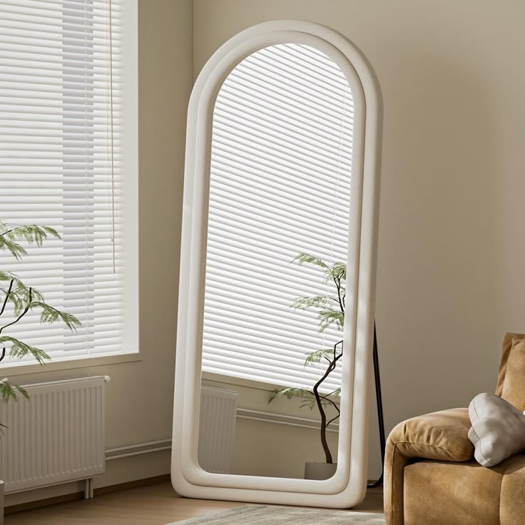 آینه‌های دکوراتیو دیواری