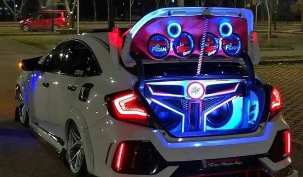 سیستم صوتی ماشین